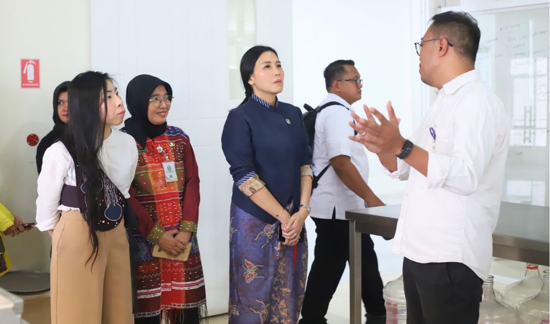 Kadis DP3AKB Sumut didampingi wamen PPPA RI Kunjungan kerja disumatera utara