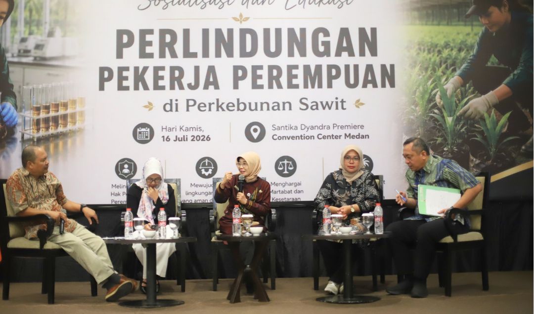 Sosialisasi dan Edukasi bersama Gapki tentang Perlindungan pekerja Perempuan diperkebunan sawit