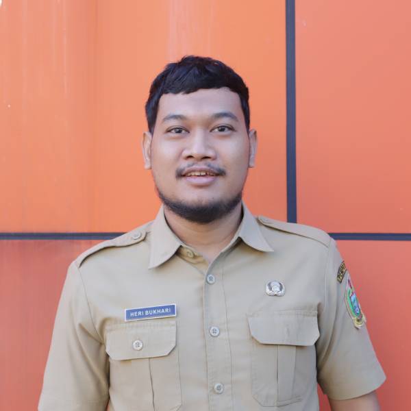 Foto Heri Bukhari, A.Md.Bns
